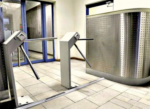 Бизнес-центр "Дело" (Москва, Варшавское шоссе, 33) – фото Бизнес-центр "Дело" – фото объекта