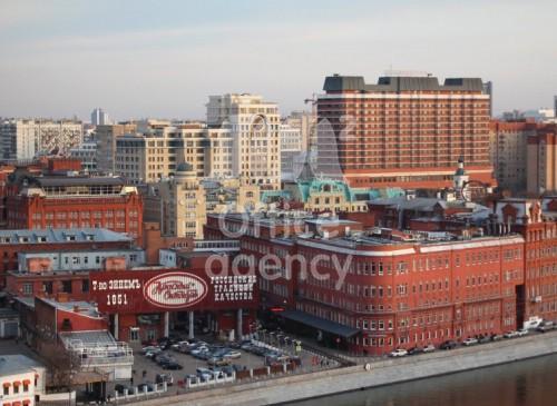 Бизнес-центр "Красный октябрь" (Москва, Берсеневская набережная, 6) – фото Бизнес-центр "Красный октябрь" – фото объекта